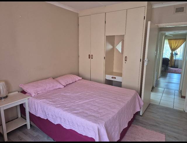 3 BEDROOM TOWNHOUSE FOR SALE IN MANABA BEACH